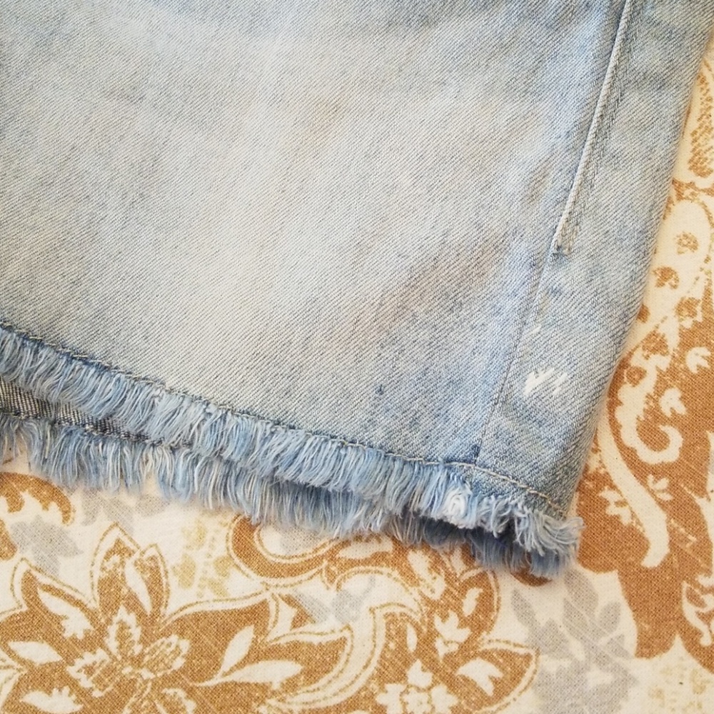Rock Republic raw edge shorts - Picture 3 of 8